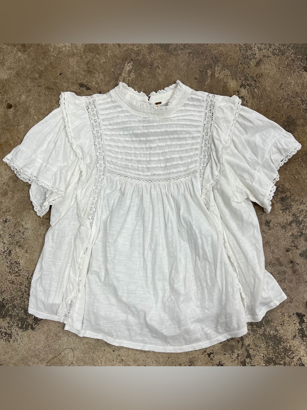Free People Women's White Lace-Trim Pintuck boho cotton top ruffle sleeve Blouse
